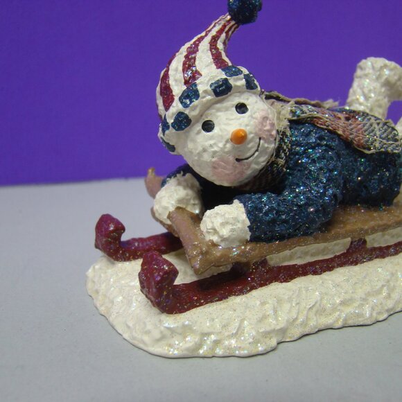2001 Snowsnickle "Snowboy on Sled" ENESCO figure 861855, Linda Lindquist Baldwin - Picture 2 of 15